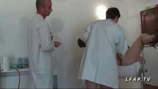 Femmes poilue orgasme chez gyneco xxx