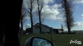 Cougar nuisette gros seins porno