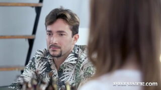Porno elle se fait violer par plusieurs hommes