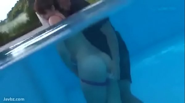 Vidos De Sexe Wife Bikini Swimming Pool Pictures Porn Xxx Video Mr