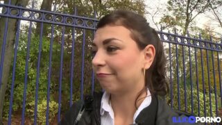 Fille de 18ans prte jaretelle bas porno