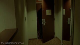 Porno mari baise le cul de sa femme de force