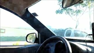 Coupleen voiture
