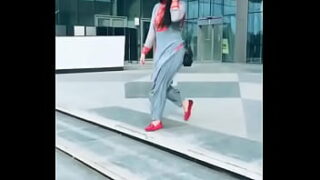 Convertisreganfoxxseur video xnxx