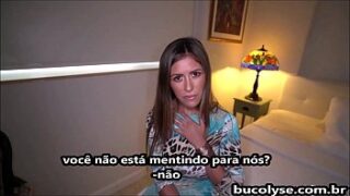 Baiser avec la belle-mère et plaisanter à l&rsquo;intérieur d&rsquo;elle